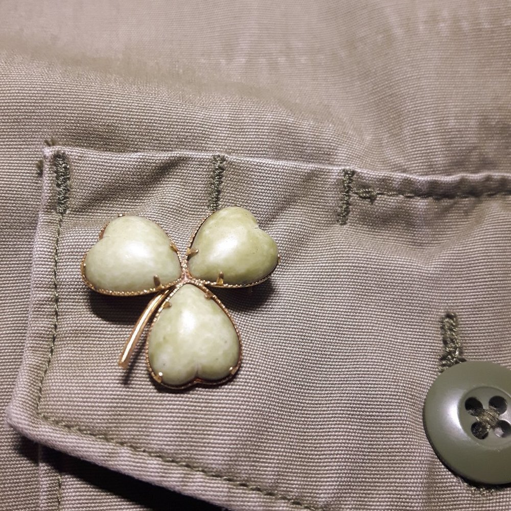 Elegant Jade Shamrock Brooch Gold Tone Setting